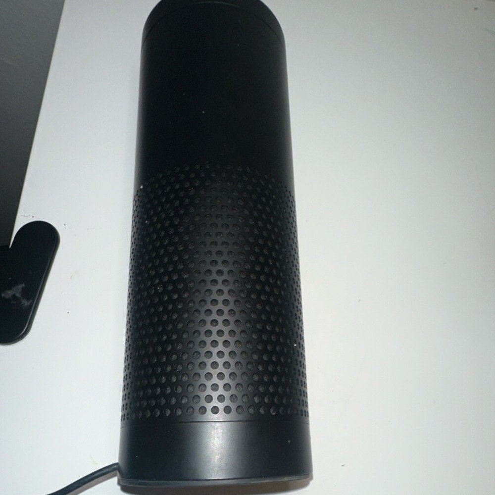Amazon Echo (1st Gen) Smart Speaker Black Alexa Bluetooth Voice Control Stereo