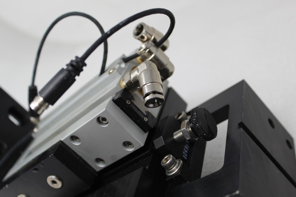 COMPACT AUTOMATION QS04-351-L2 PRECISION LINEAR STAGE WITH BRACKET