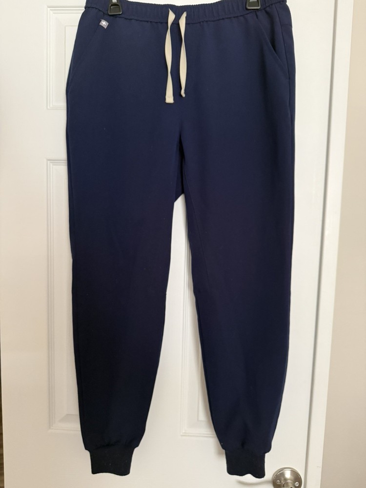 FIGS Jogger Scrub Pants Mens size Medium, Short