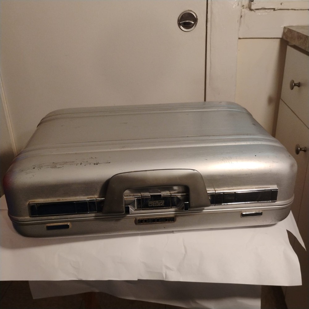 Vintage Zero Halliburton Aluminum Attache Briefcase