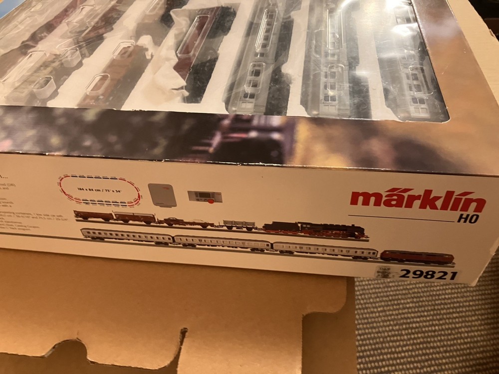 Marklin 29821 HO Two Train Digital Starter Set Era III - Great Condition