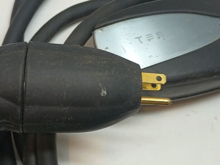 Tesla Model S Model X OEM 1015786-99-A Mobile Connector Charging Unit Untested