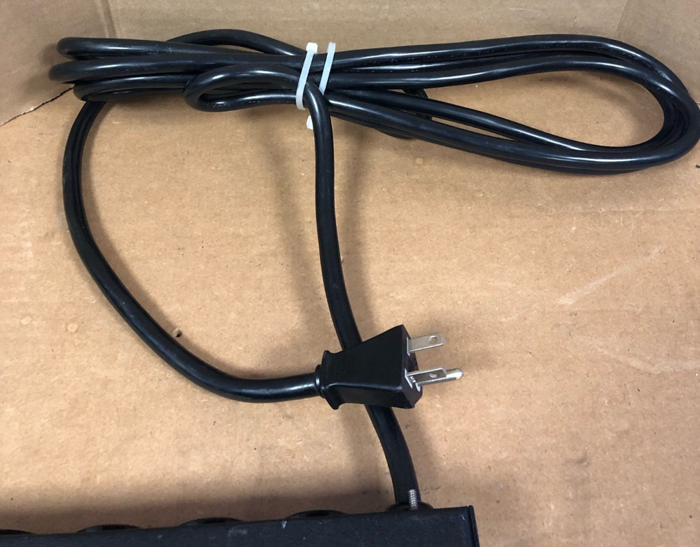 APC POWER DISTRIBUTION UNIT AP9555