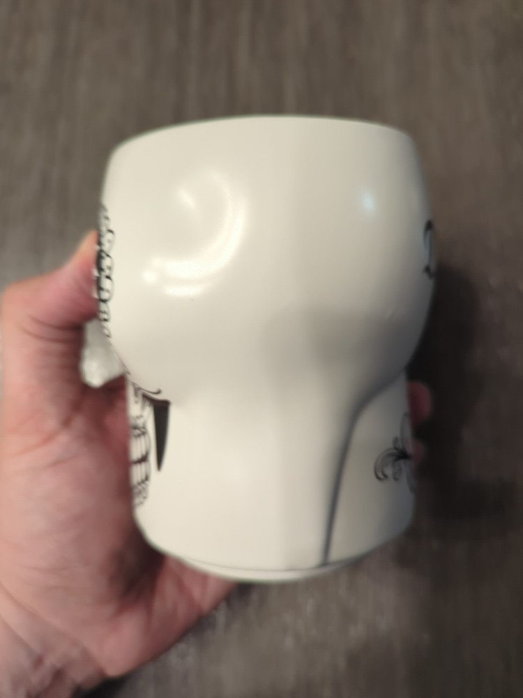 DON JULIO SKULL MUG - Tequila Advertising