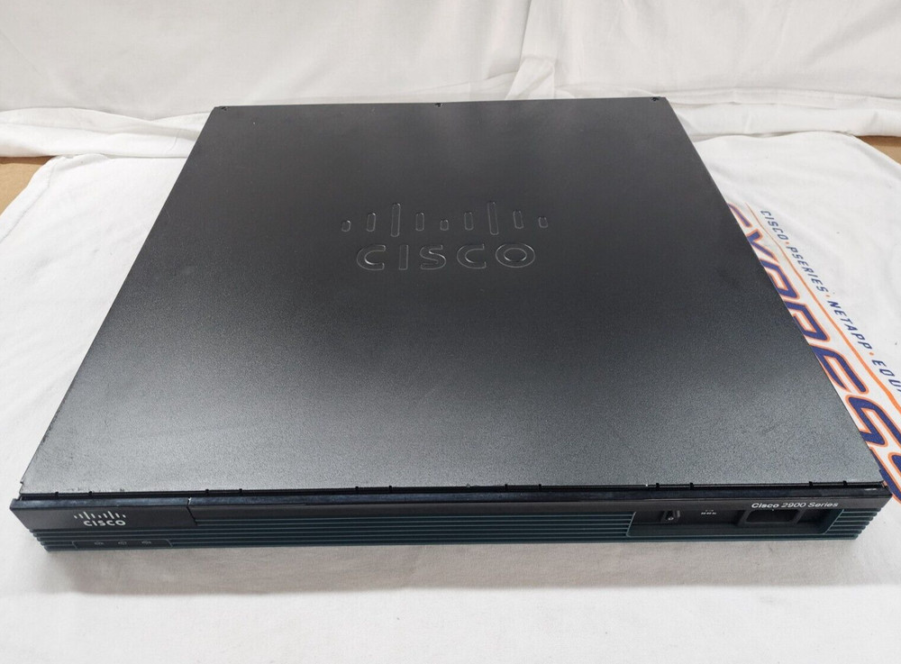 Cisco CISCO2901-SEC/K9 Gigabit Integrated Services Router 2901 Security Bundle