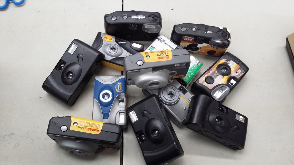 Single Use Camera Shells - lot of 50 empty, random lot, for reloading or crafts