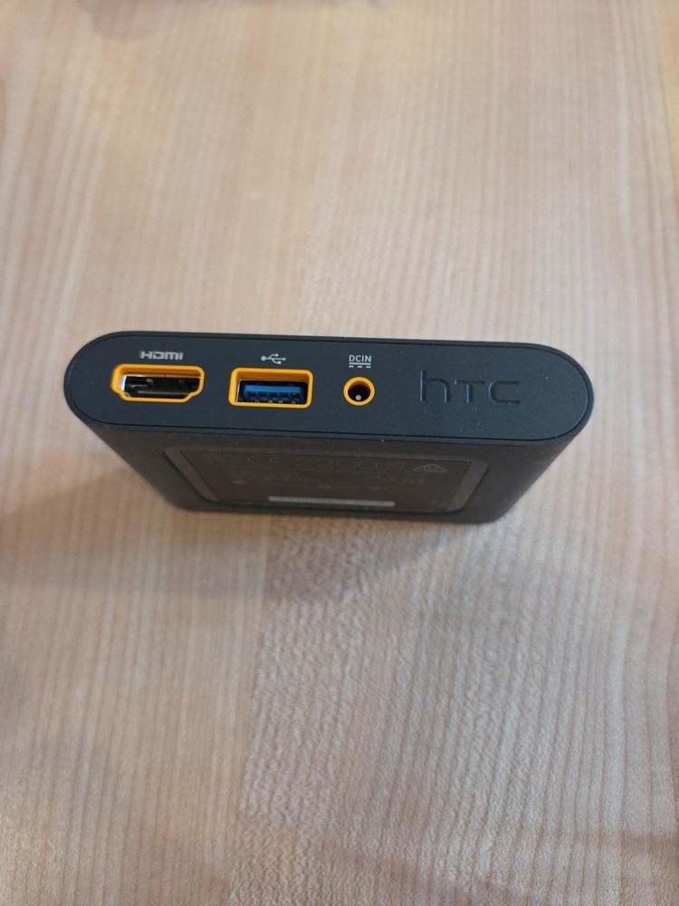 HTC VIVE VIRTUAL REALITY LINK BOX 2PU6100 Brand New No Cables