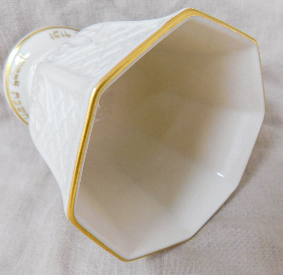 Lenox Judaic Collection Kiddush Cup Embossed Ivory Octagonal Shape 10 oz. New