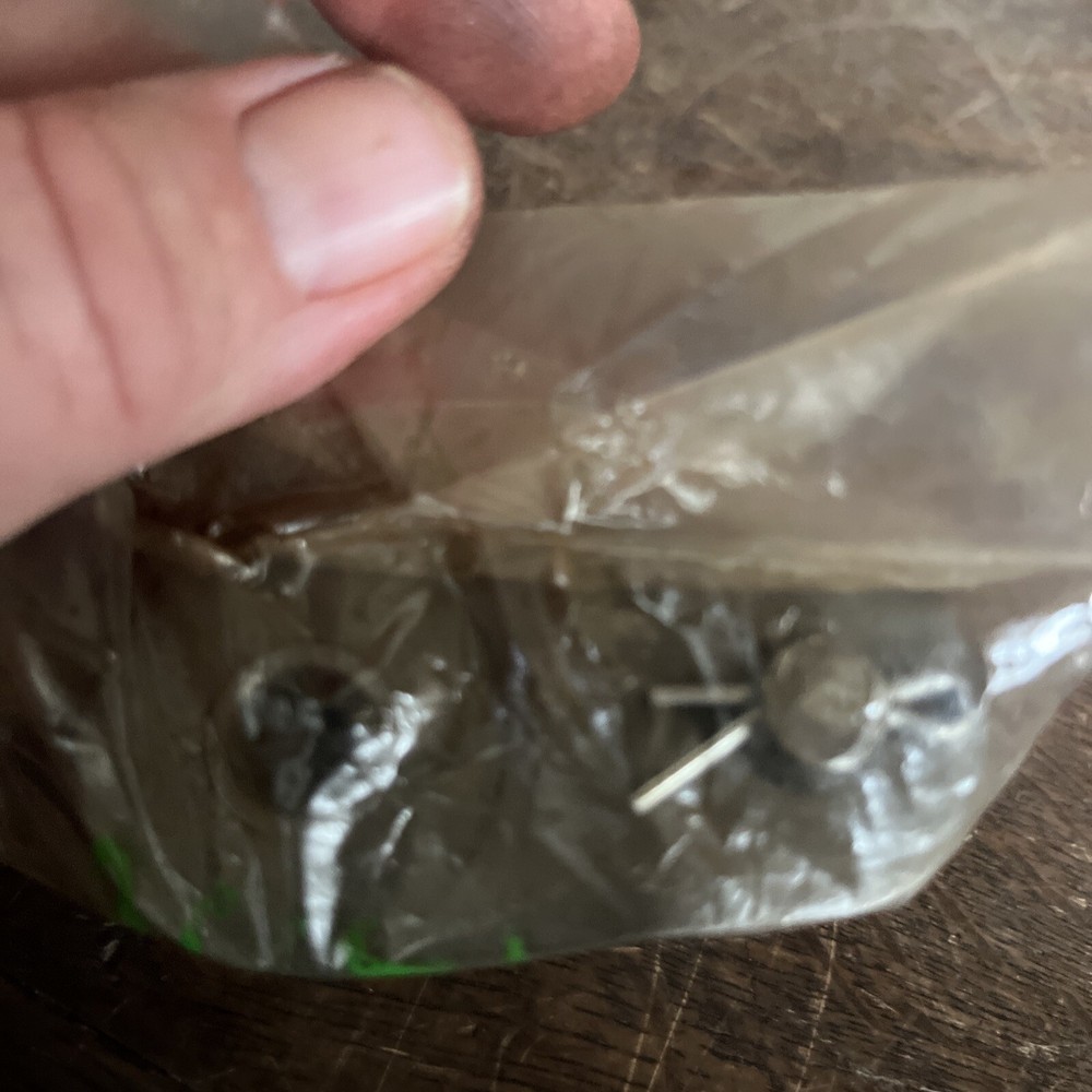 NOS #120 Chain Half Link-Offset Link