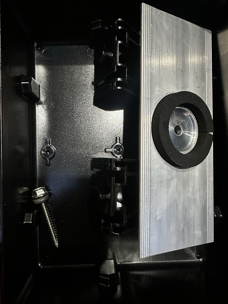 SNAPNRACK,SPEEDSEAL JBOX XL, COMP MOUNT