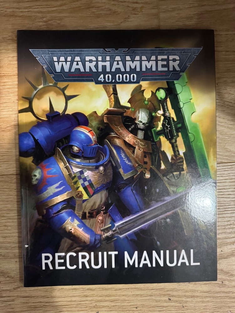 Warhammer 40000 Recruit Manual - Book