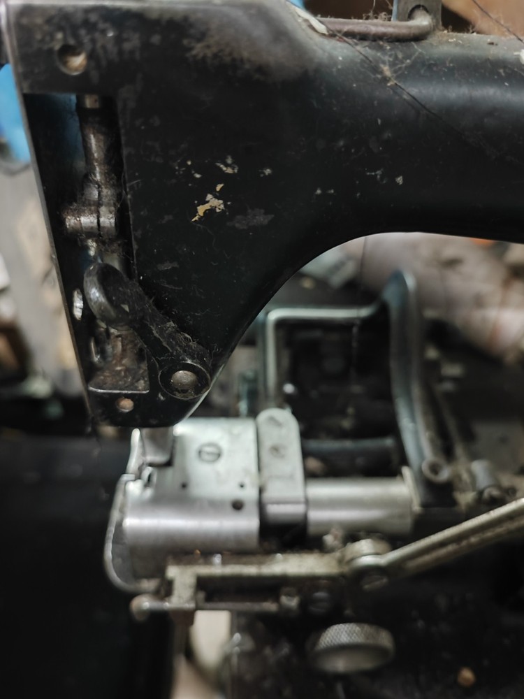 singer sewing machine vintage