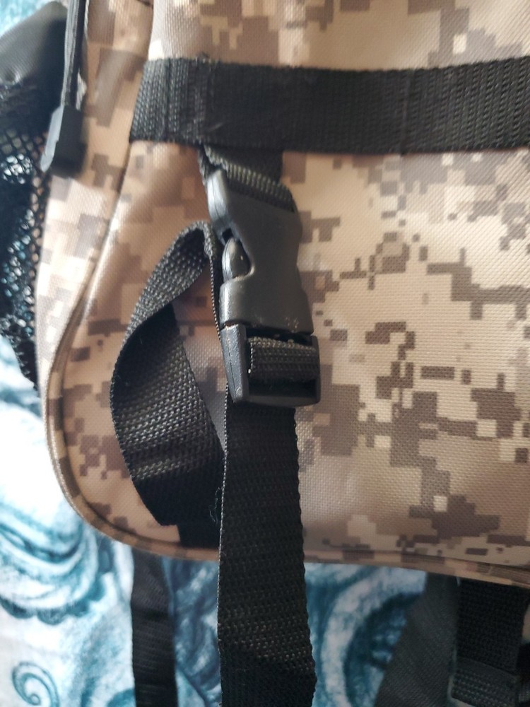GARRETT METAL DETECTORS CAMO BACKPACK EXCELLENT CONDITION
