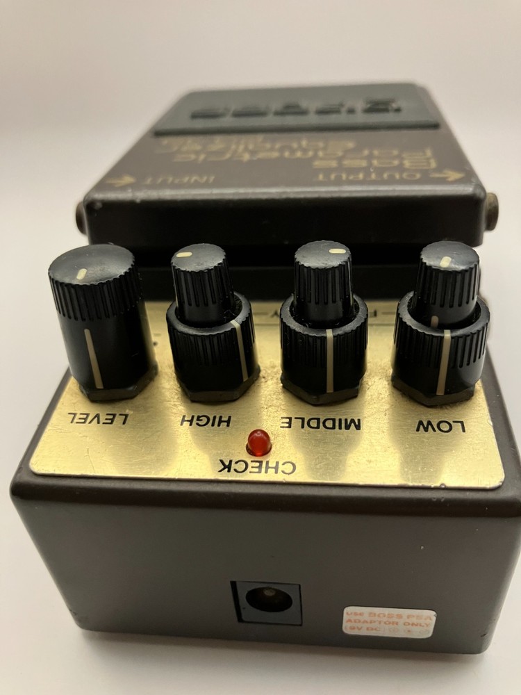 BOSS PQ-3B Bass Parametric Equalizer Vintage Guitar Effect Pedal