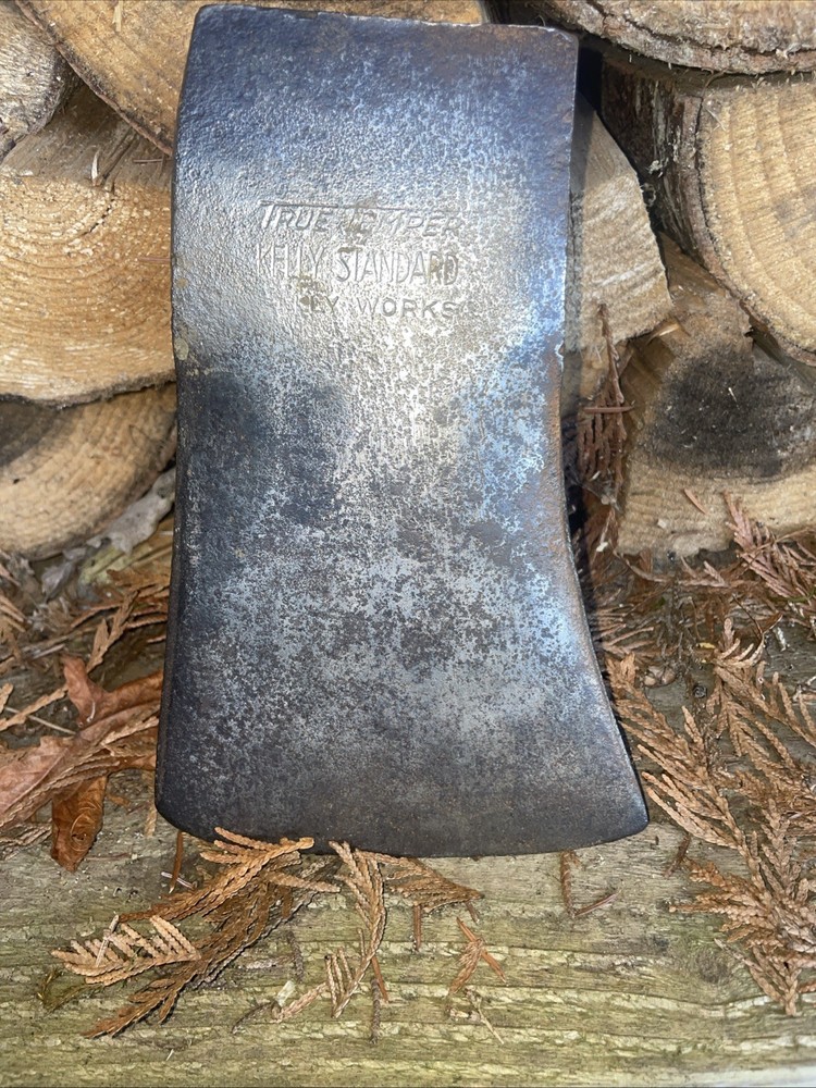 VINTAGE TRUE TEMPER KELLY STANDARD SINGLE BIT AXE HEAD