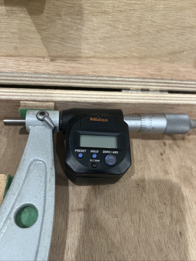 Mitutoyo 15”-16” Micrometer digital