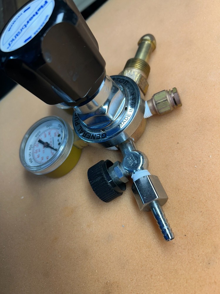 Fisherbrand 10-572-1E Compressed Gas Regulator