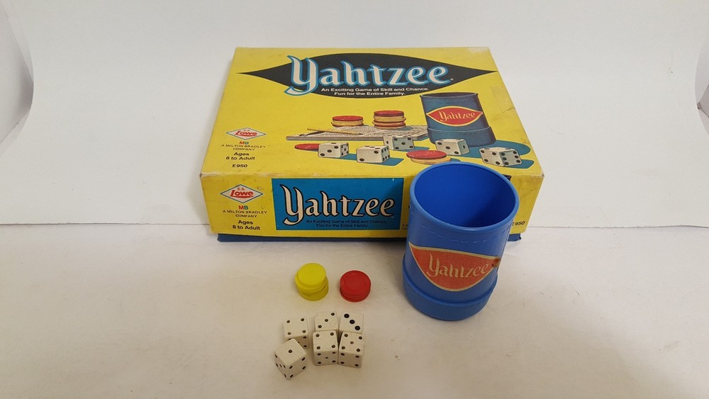 Vintage Complete Yahtzee Game 1973 E S Lowe Milton Bradley pre owned.