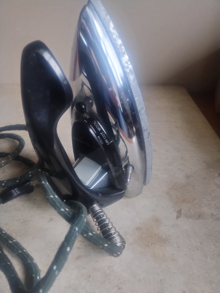 antique clothes iron General Electric MISSING PART