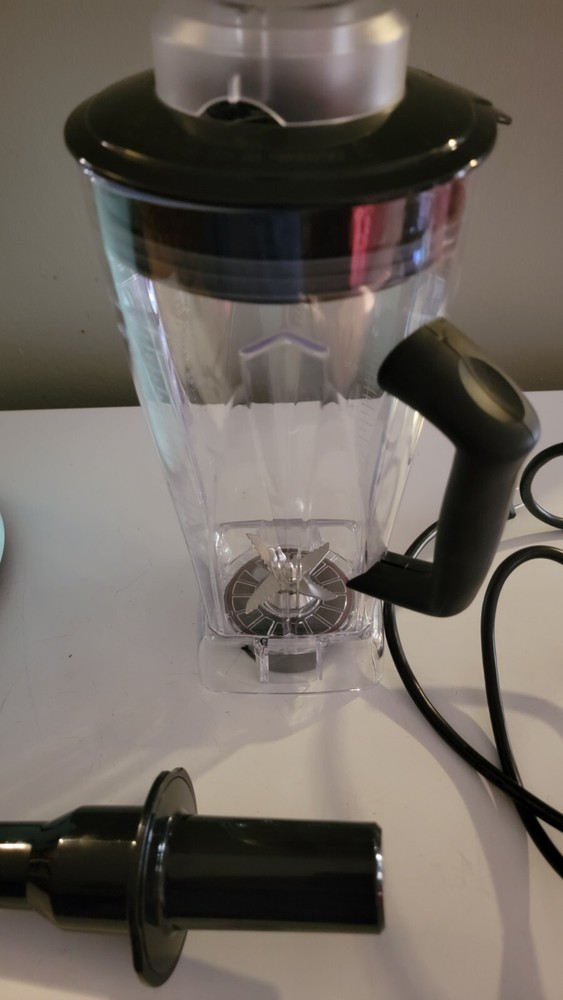 Dash Deluxe Chef Series Digital Blender DPB600GBAQ
