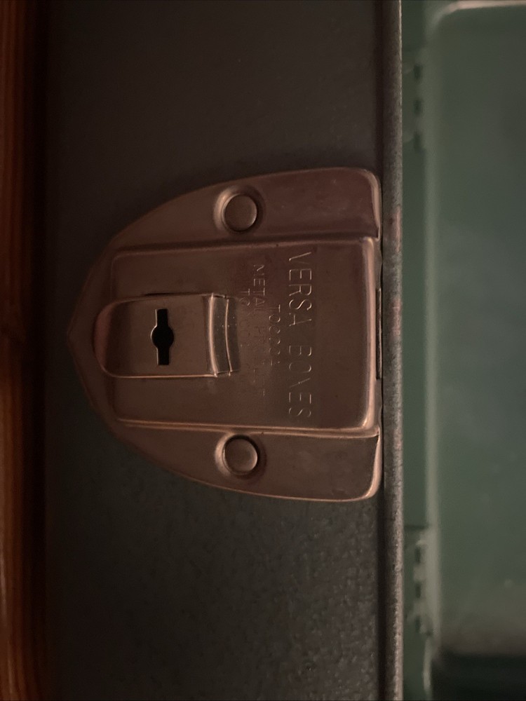 Vintage Versa Box Green USA