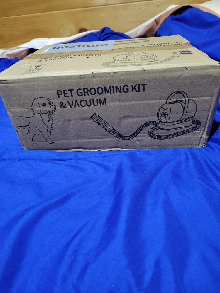 Pet Grooming Kit & Vacuum