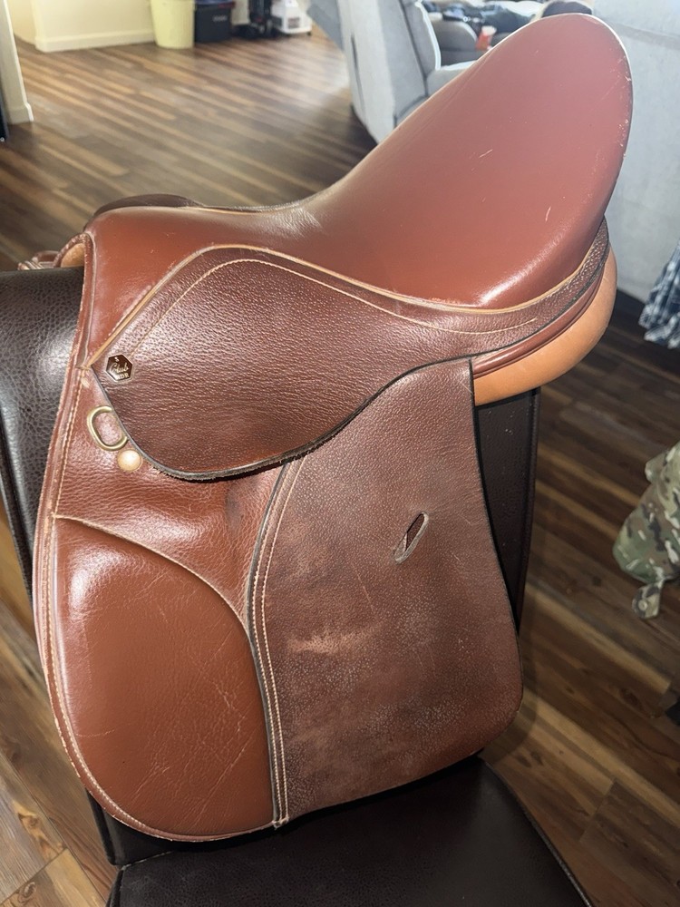 Club HDR Saddle. Lightly Used