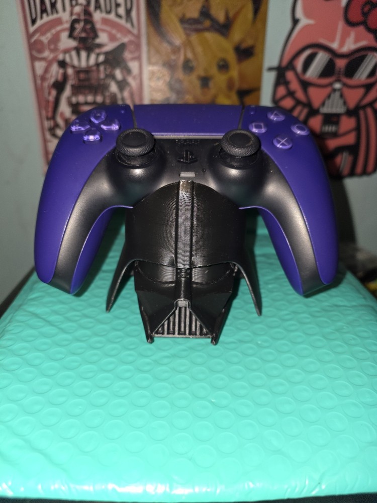 Darth Vader Helmet Ps5 Controller Stand ( 3d Printed)
