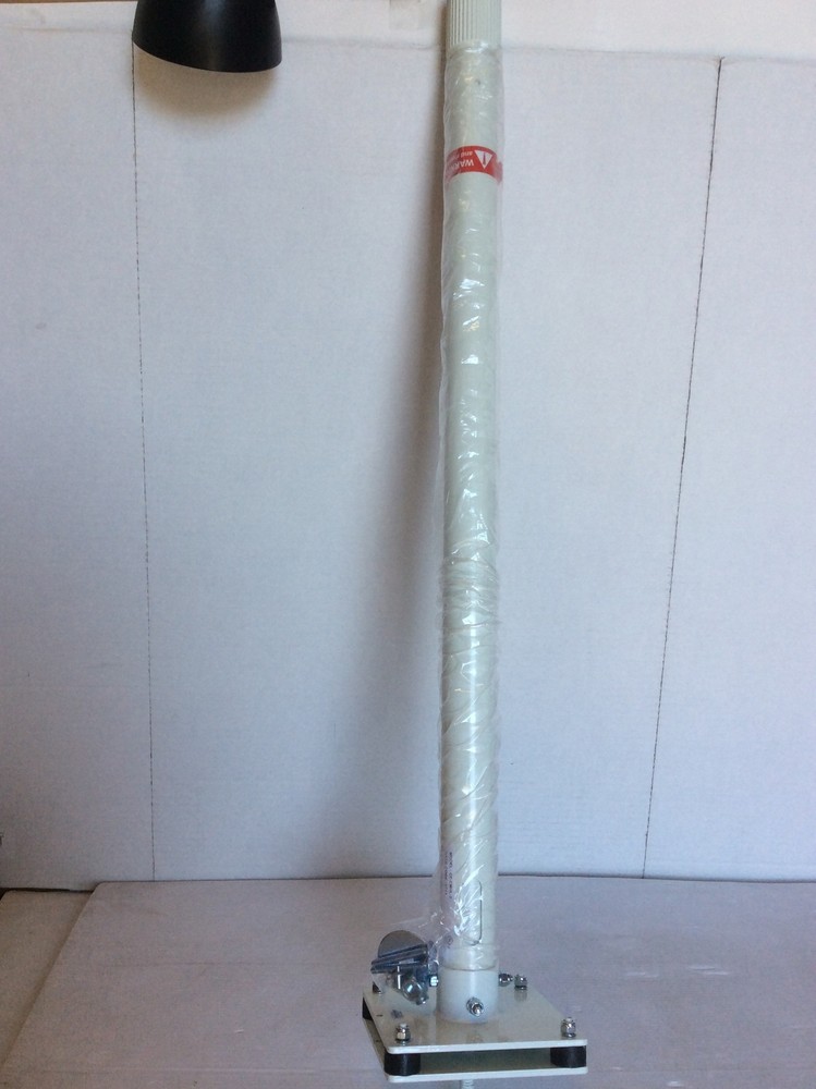 CE-CMHL-3 Mounting Pole