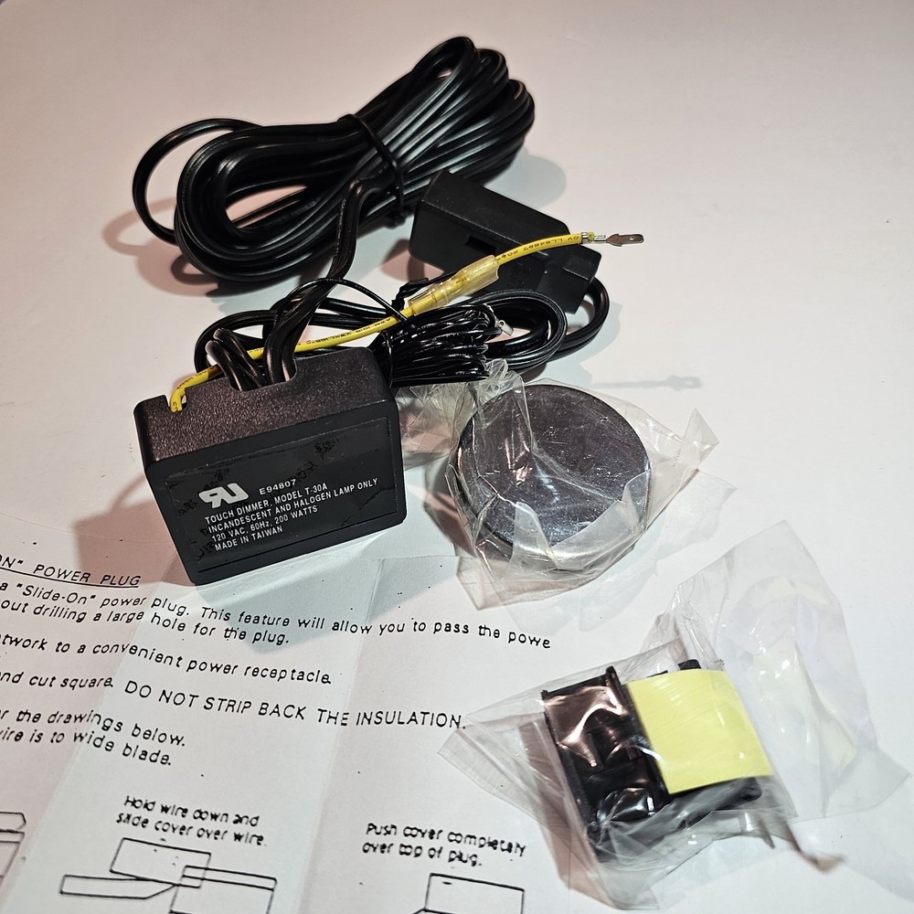 Quantum Lighting Undercabinet Halogen Lighting System Touchpad Dimmer 352-7179