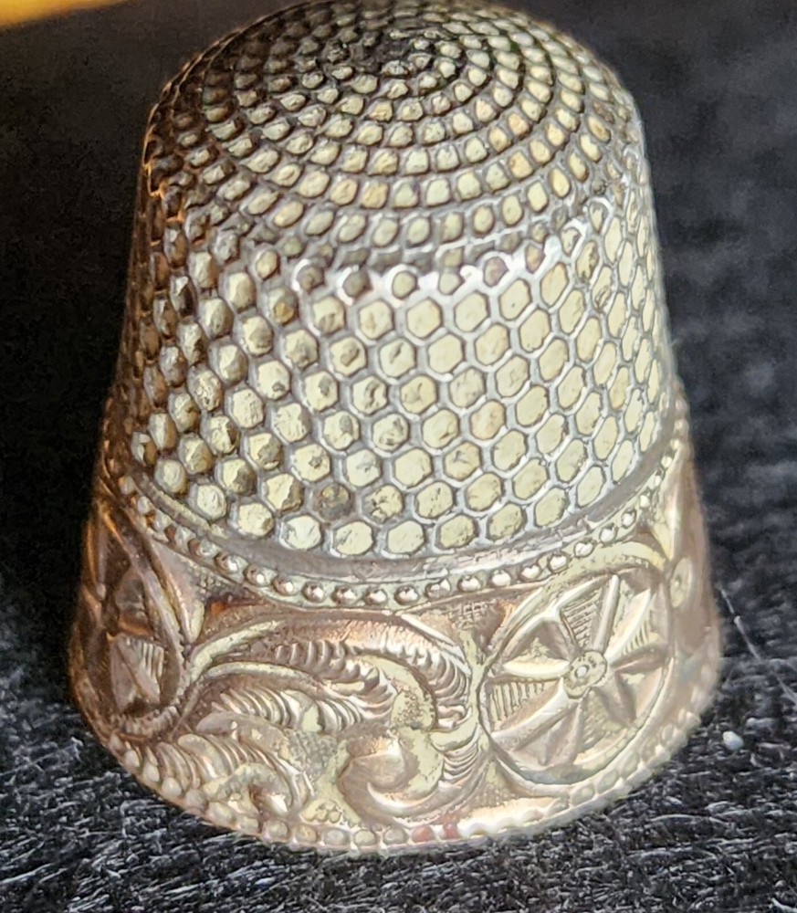 Sterling & 14K Gold Etched Scenes Thimble