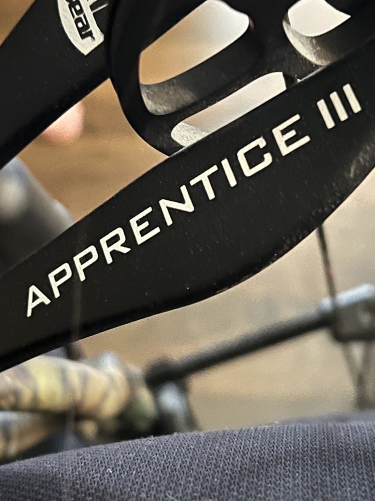 Bear Apprentice 3 Compound Bow Right Handed