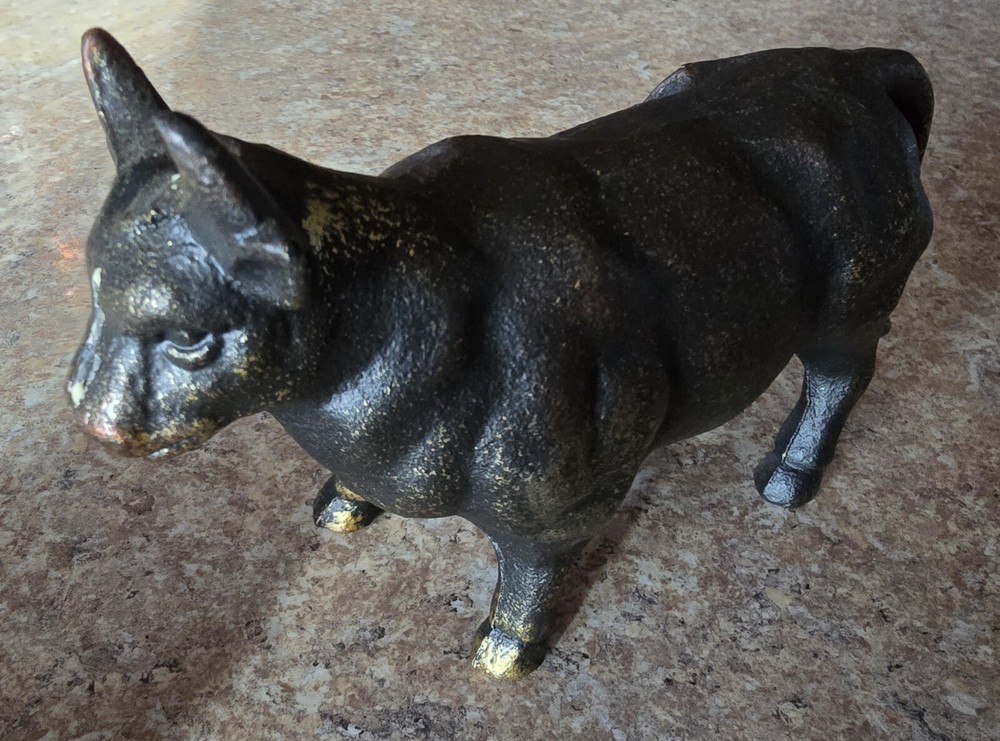 VINTAGE Solid Metal BULL  Heavy 8 " × 3.5 Inches