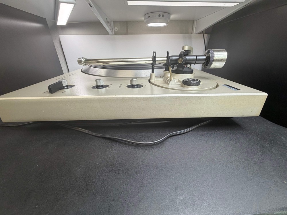Technics SL-1301 Quartz Turntable – Serviced (DeoxIT), Fully Auto, Tested, Clean