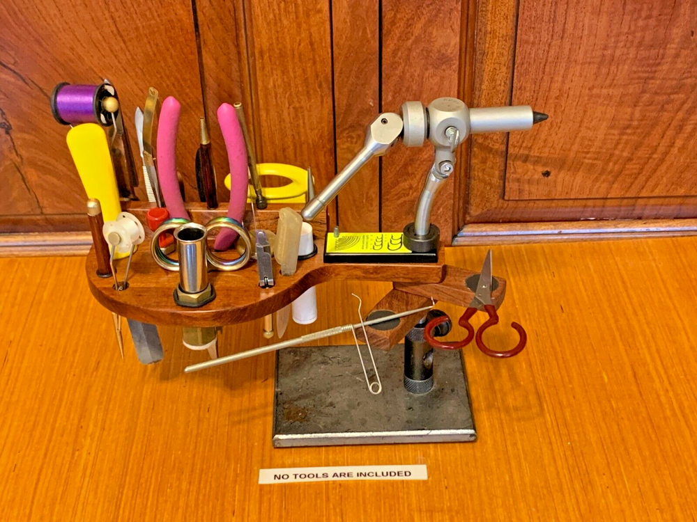 WADE'S DELUX FLY-TYING TOOL CADDY