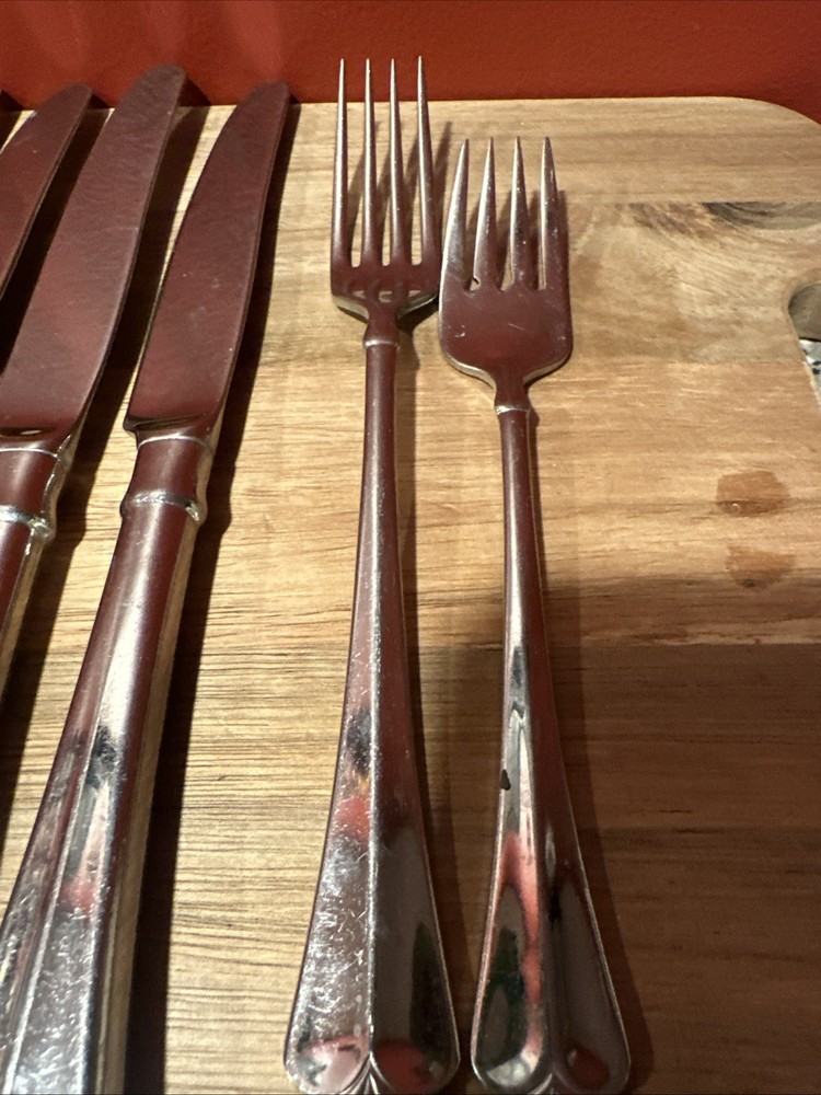 Oneida Knives & Forks