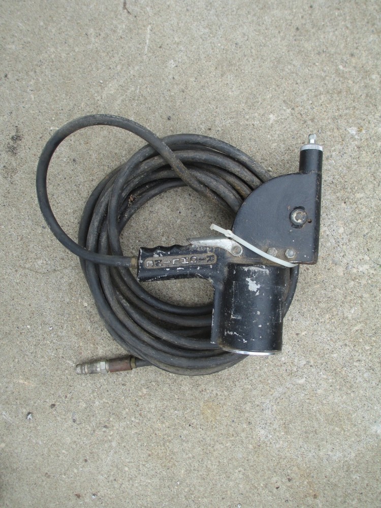 Richline Co. Inc Pneumatic Air Model 8 Rivet Riveter