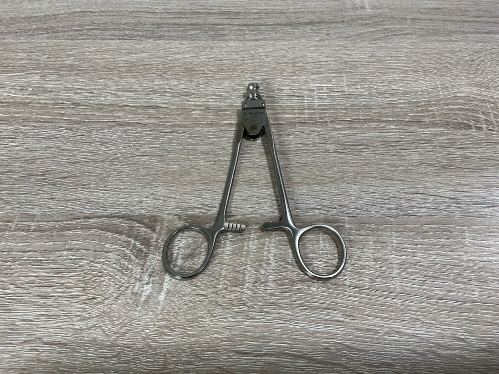 V. Mueller LAT-ARH-R Ratcheted Axial Ring Handle