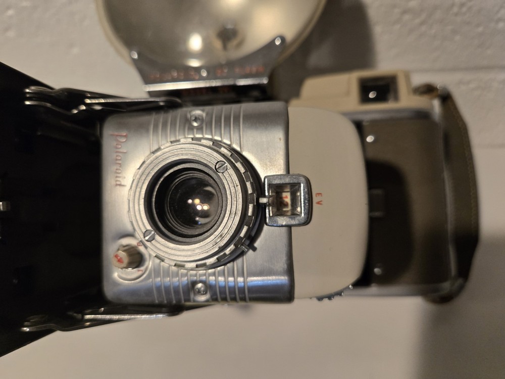 Poloroid Land Camera With Flash Vintage Untested