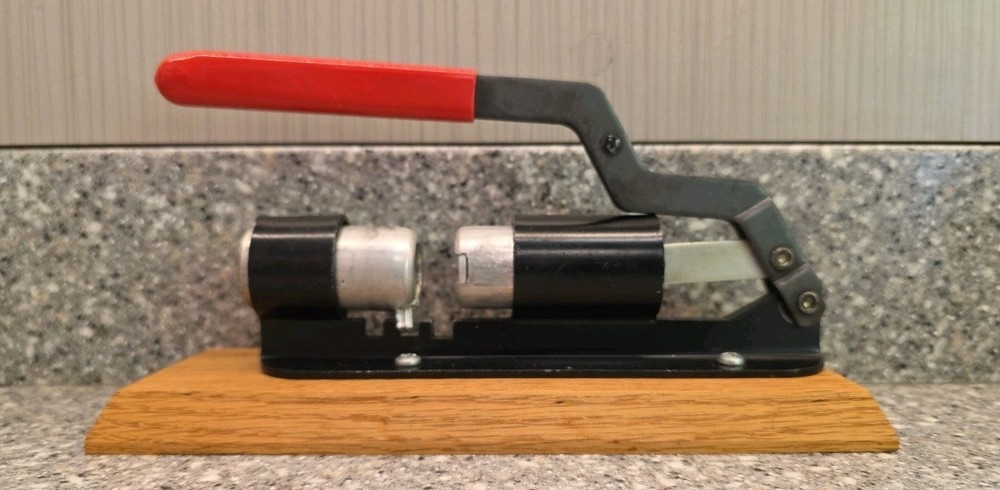 Vintage Gem Dandy Nut Cracker Munsey Products Tested