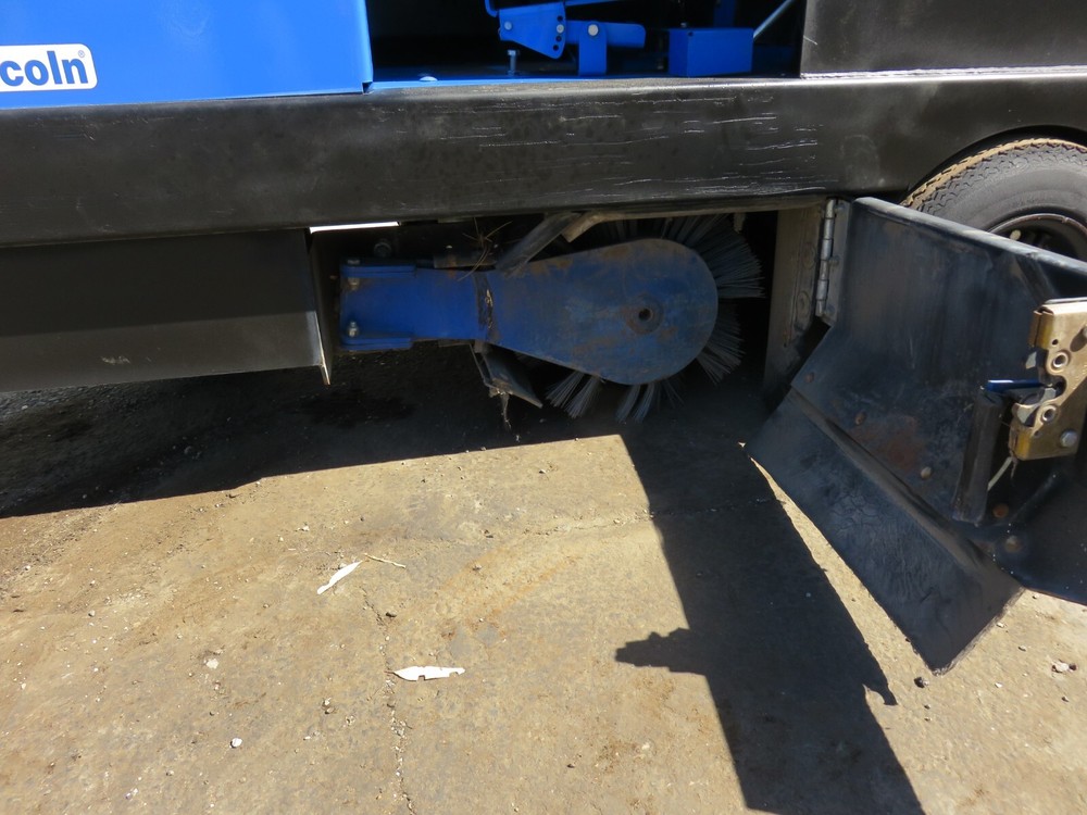 AMERICAN-LINCOLN 6150 SREET SWEEPER
