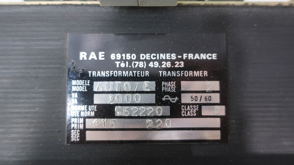 Rae AUTO/E Voltage Transformer 3000va 220/415v-ac