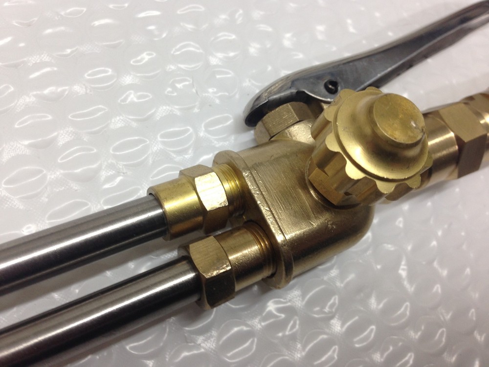VICTOR TYPE 100FC CUTTING TORCH HANDLE WITH CUTTING ATTACHMENT-US Supplier!!!