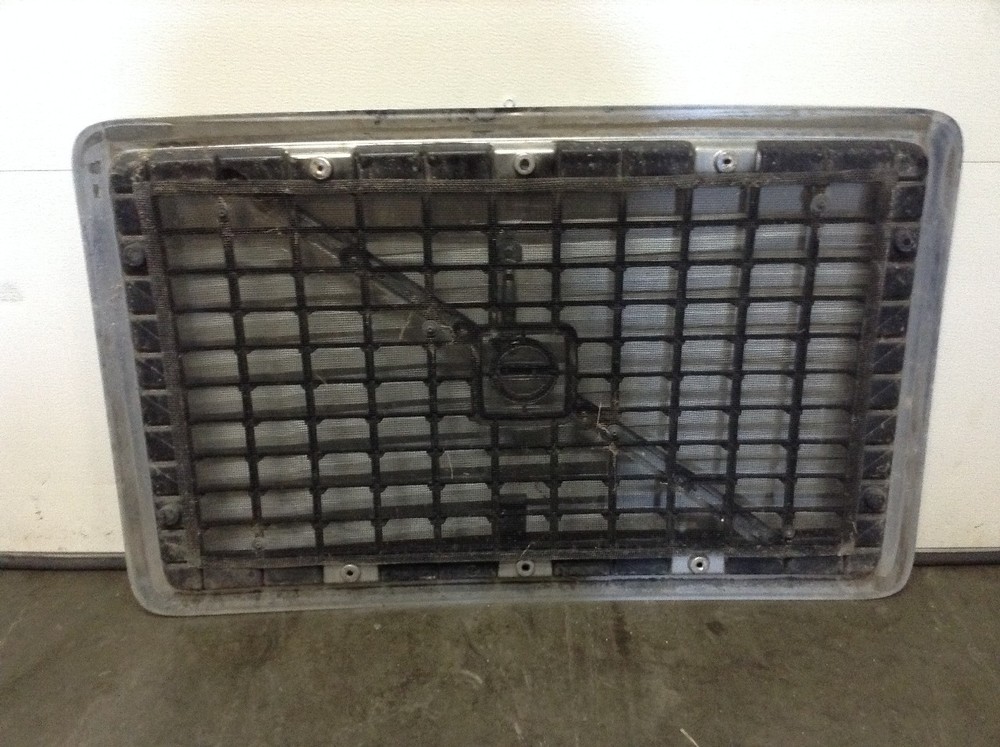 2003-2017 Volvo VNL Grille - Used