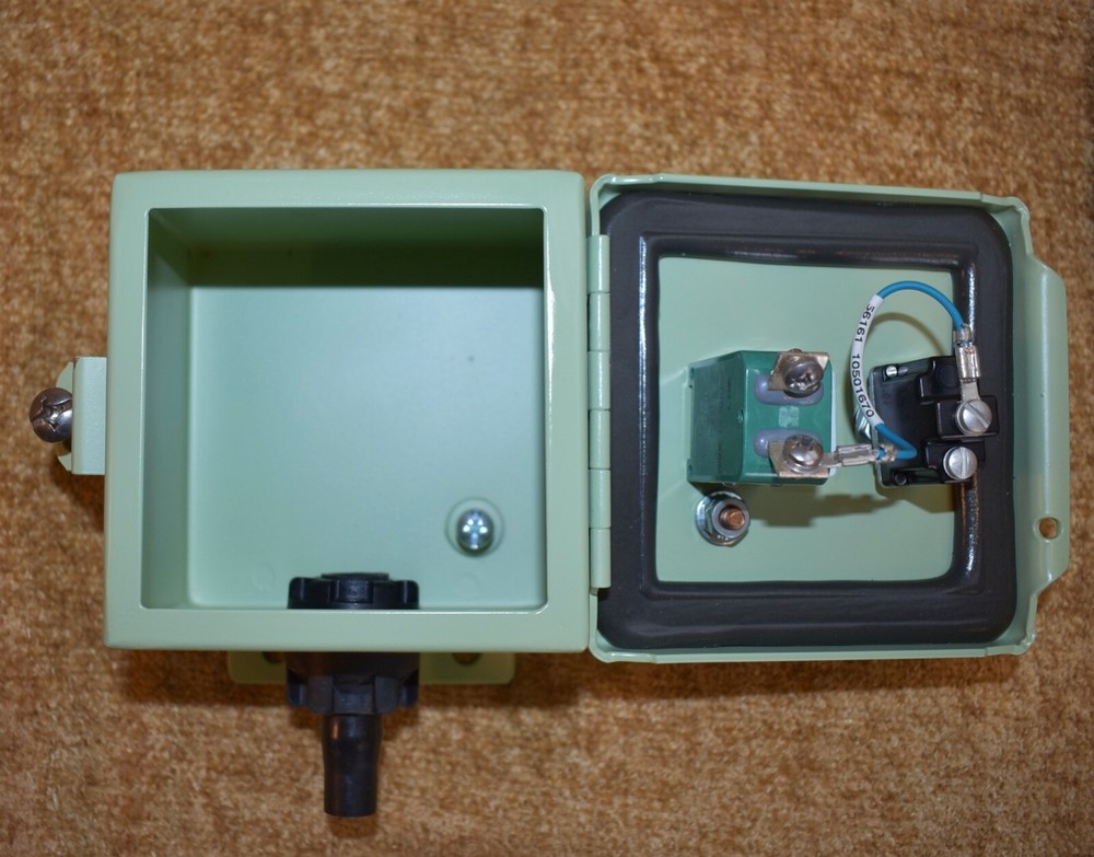 General Dynamics 10501668 Vehicular Heater Elictrical Box