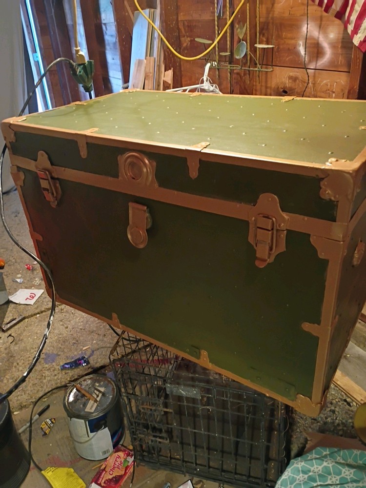 Antique  Treasure Steamer Trunk With Cedar Finish Inside