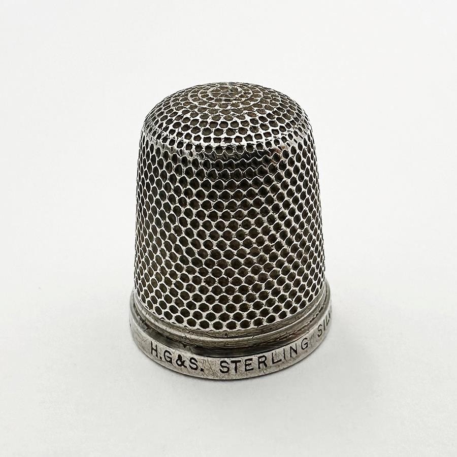 ANTIQUE SIZE 18 THIMBLE STERLING SILVER