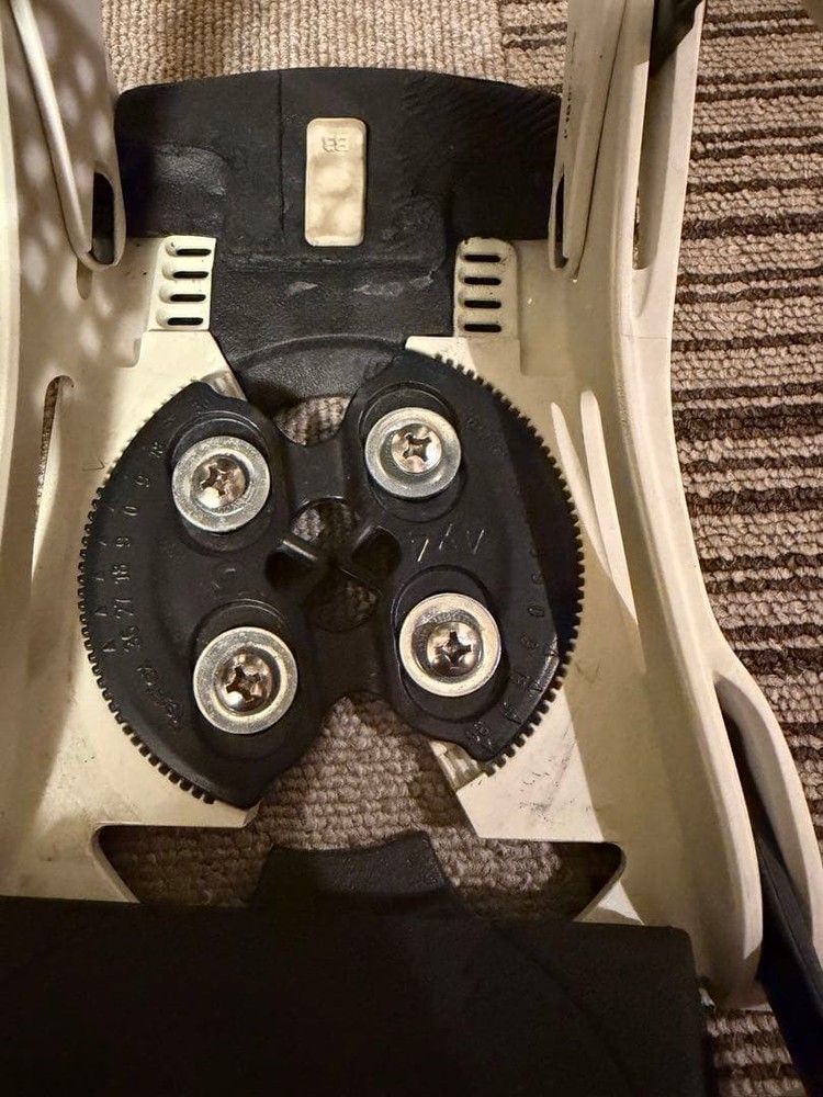 2019 BURTON MALAVITA Re:Flex Binding