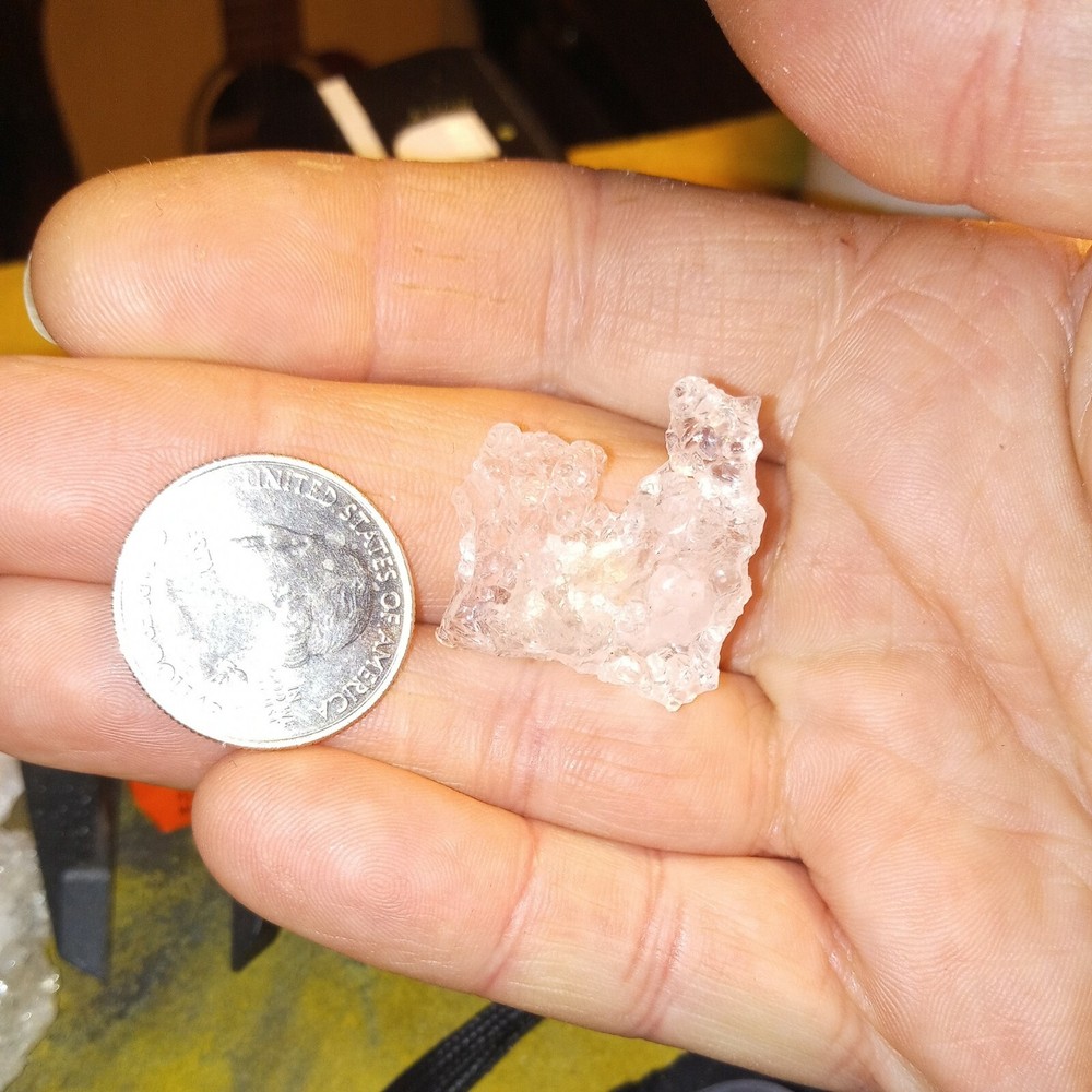 Hyalite opal