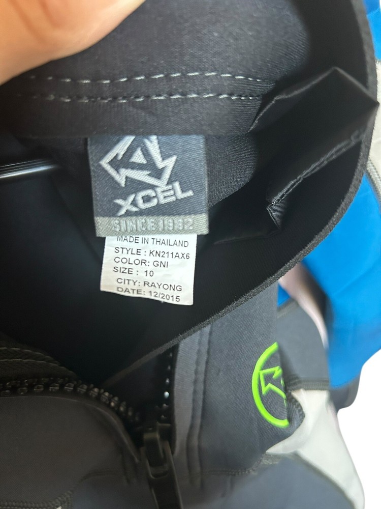 XCEL YOUTH SHORTY SPRING SUIT SIZE 10